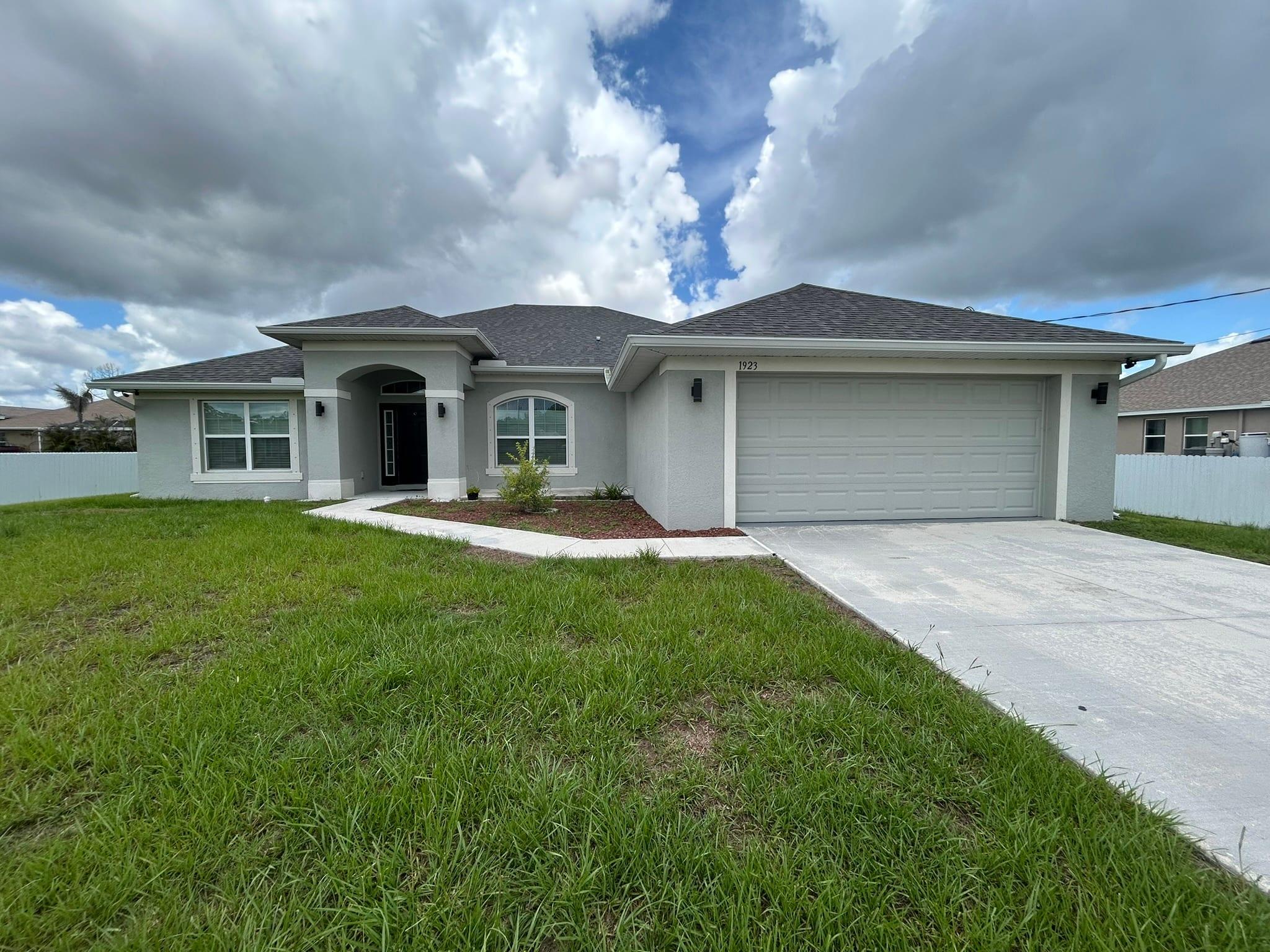 1923 Villia St., Lehigh Acres
